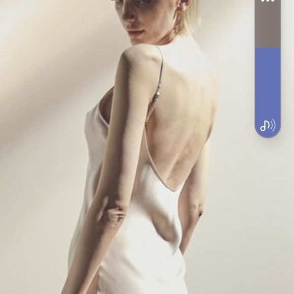 FRETTE MODEL ONLY FOR PYJAMAS EXAMPLE PURPOSES COURTESY OF FRETTE - Picture 3 of 11